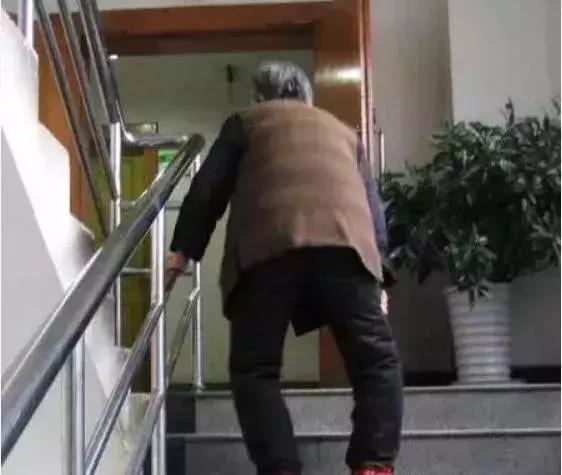 骨科专家膝关节炎十大误区,名医治疗膝关节炎经验方