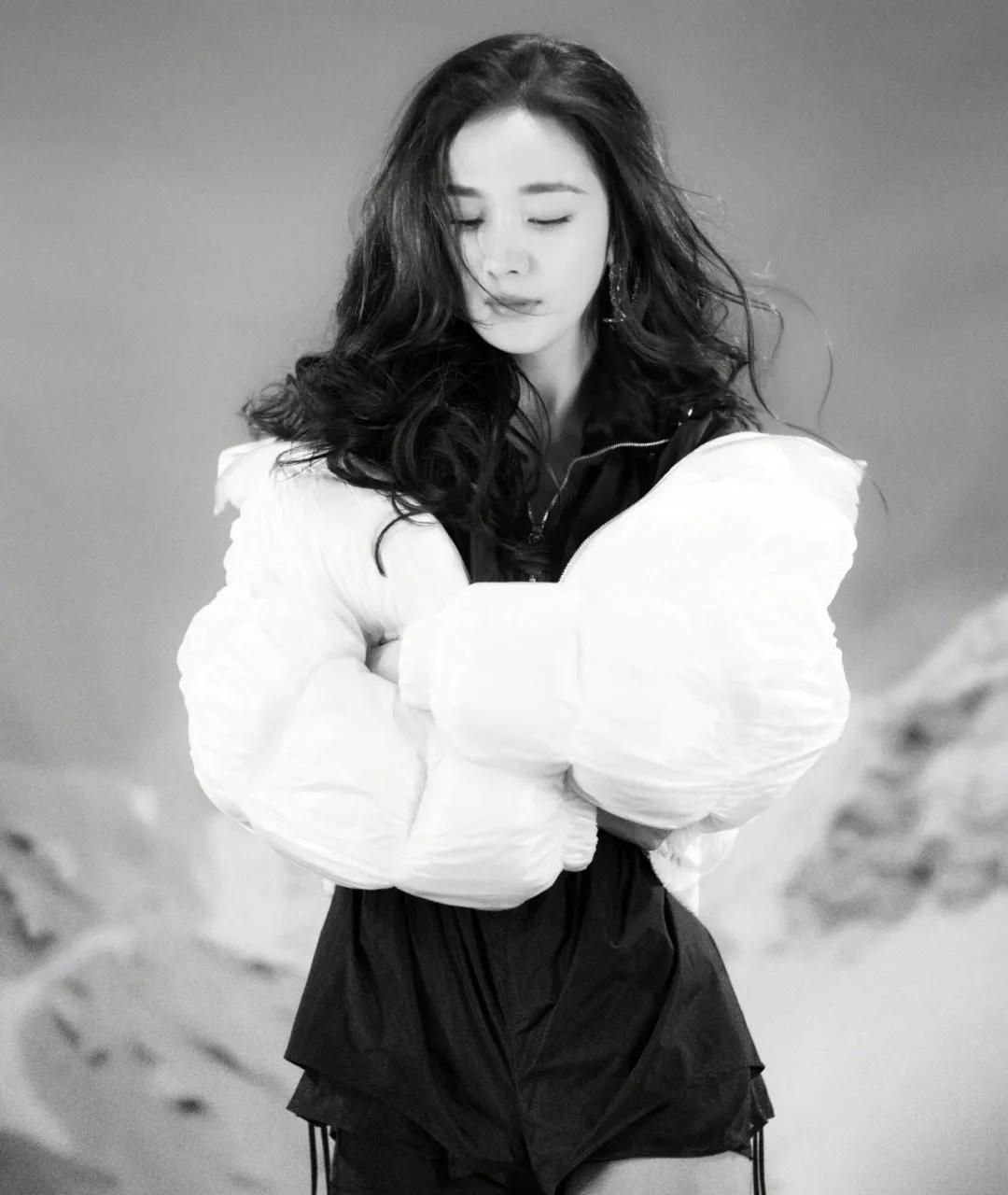 曾经的千里马，如今的白眼狼？于正与“于女郎”们的爱与恨