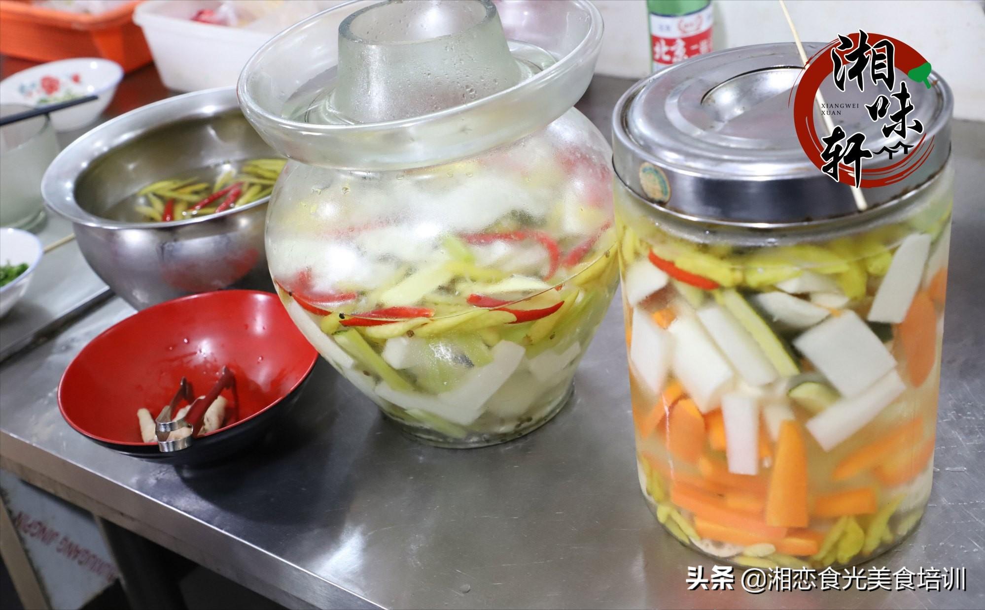 哪里可以学习怎样做湘西泡菜,湘西泡菜技术哪里学