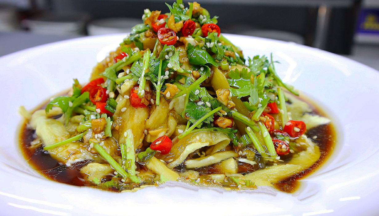 蒸茄子要不要刮皮,蒸茄子是冷水蒸还是开水蒸