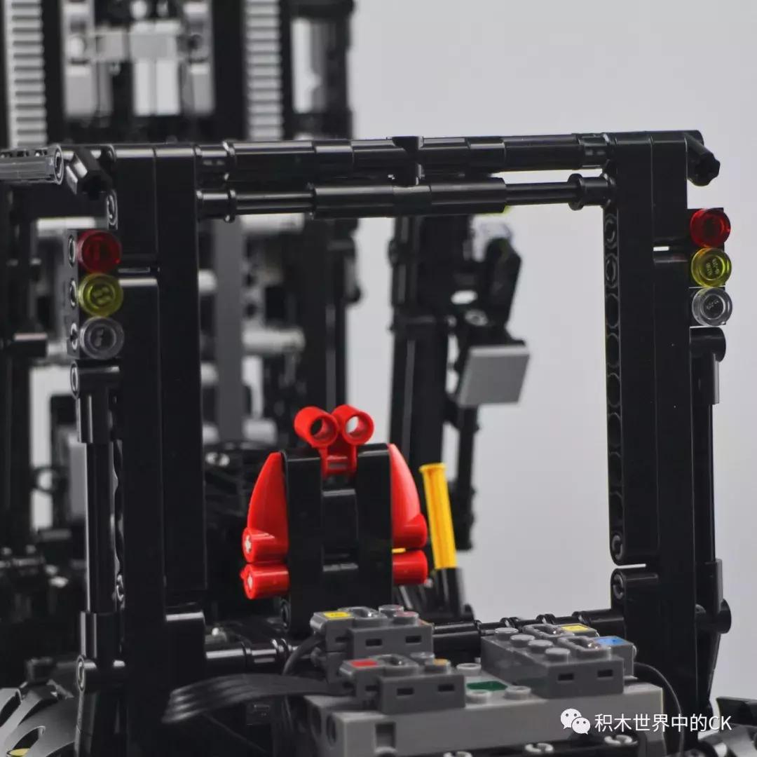 宇星模王2024新品堆高车,宇星模王积木回力车