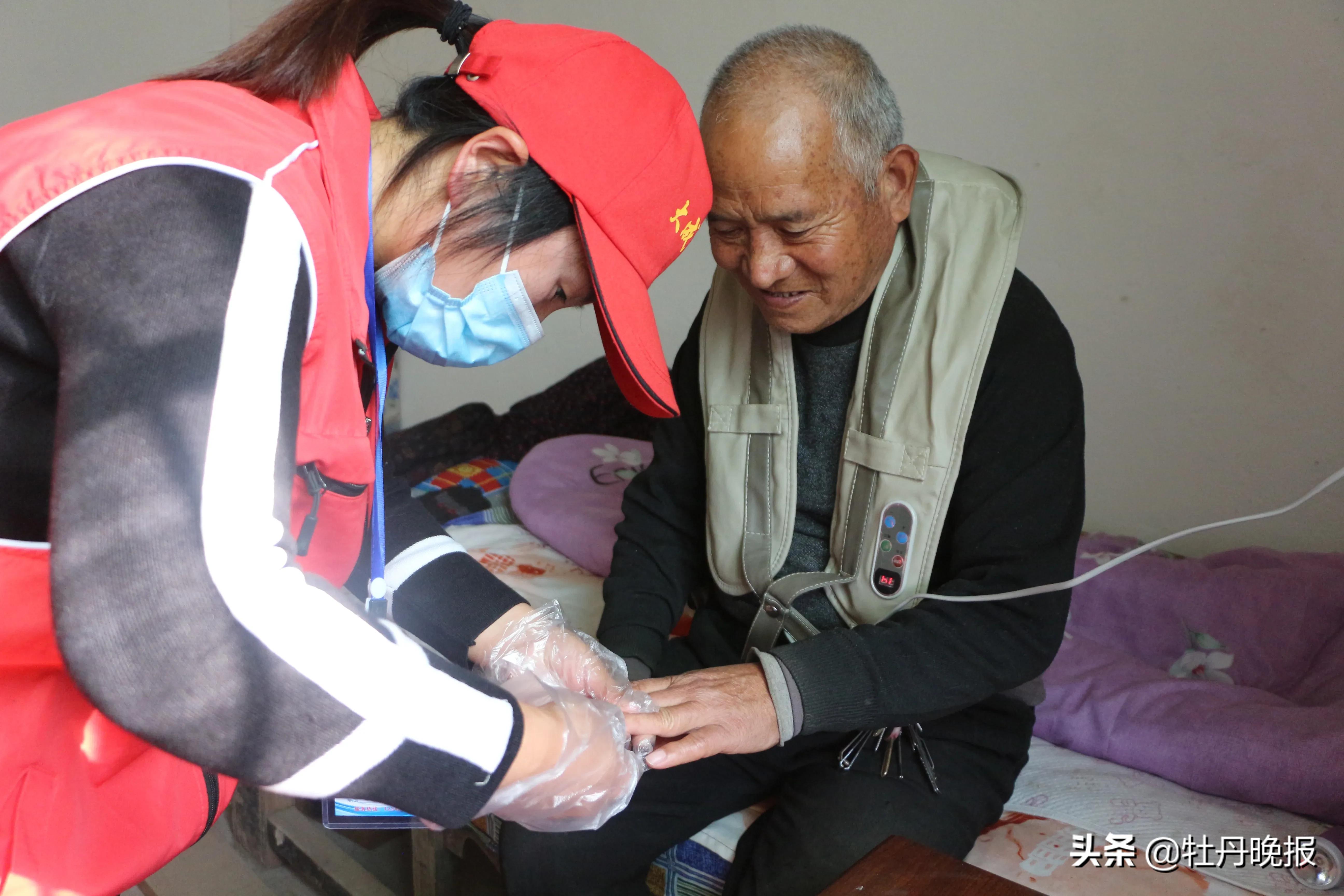 政府购买居家养老上门服务,入住政府兜底养老院