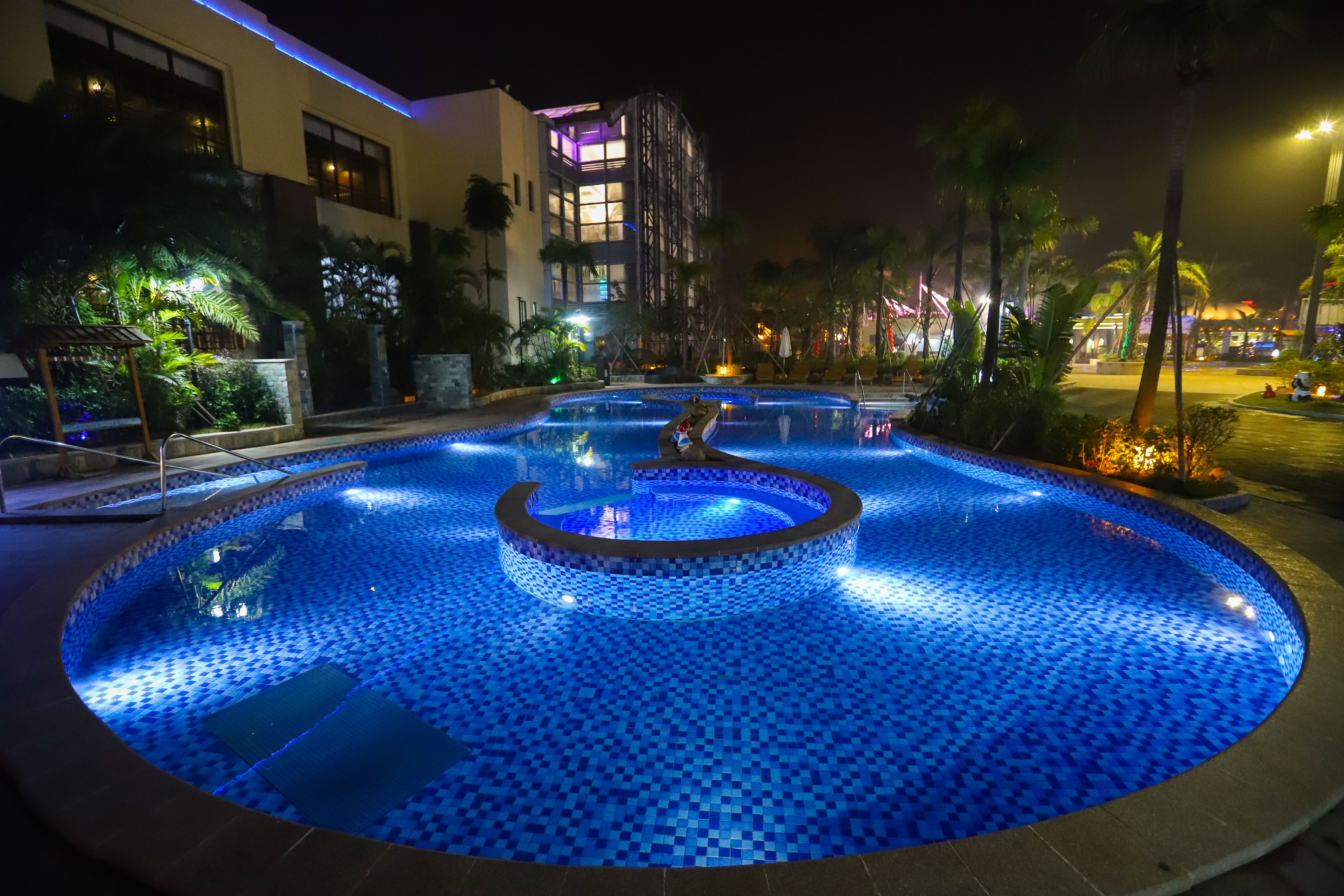 珠海海泉湾温泉公交车路线,珠海海泉湾和御温泉哪个好