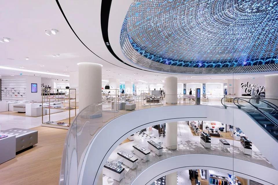 一个艺术兼商业的多维日常空间,商业与艺术结合的设计