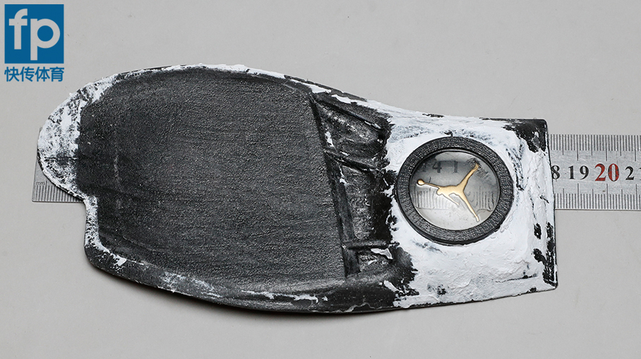 aj33上脚,aj33卡脚怎么破