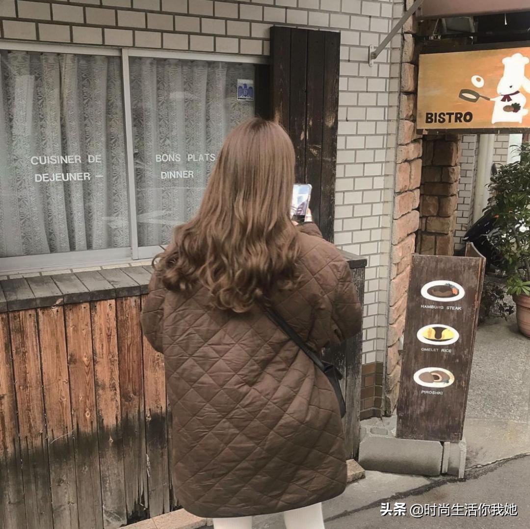 女人穿的外套有气质的质量最好的,女生外套有这几件就够了