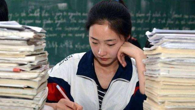 中考不允许复读吗,中考为什么不允许留级复读