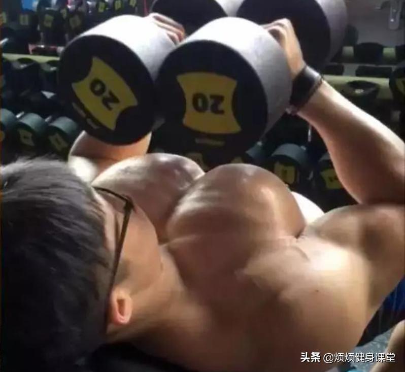 帕梅拉10分钟改善圆肩驼背,改善圆肩驼背的最有效动作