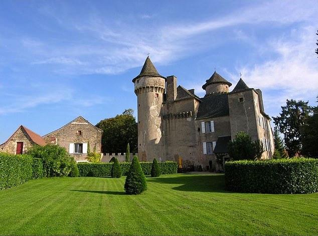 法国庄园便宜出售,法国庄园出售