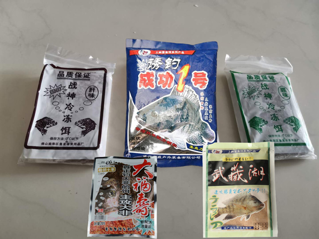 冬季黑坑罗非鱼如何开饵料,自制黑坑罗非鱼饵料怎么调