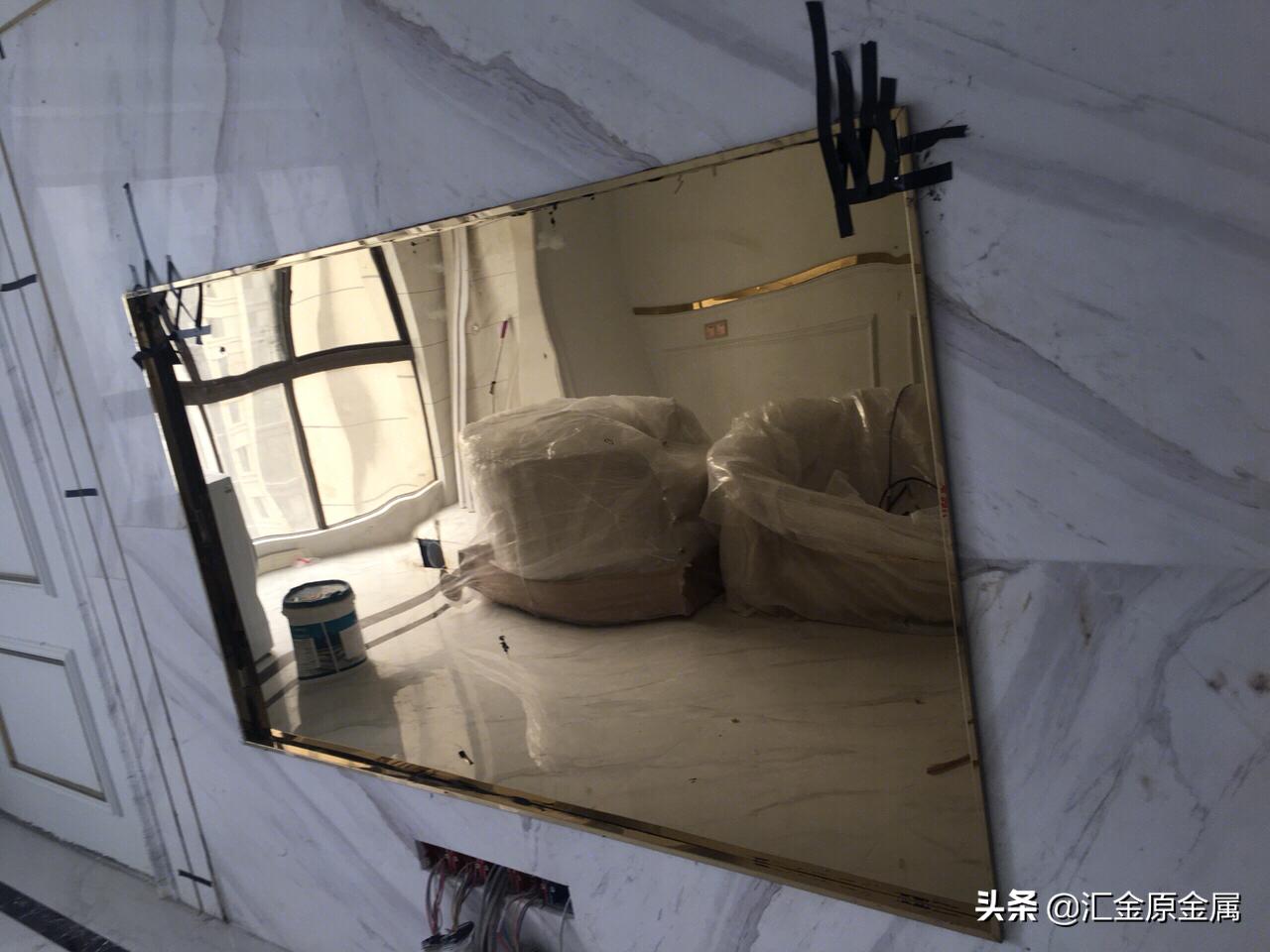 金属背景墙装修效果图,金属线条电视背景墙效果图