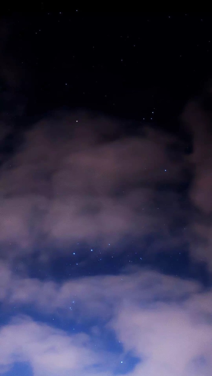 两个黄鹂鸣翠柳到底还是两个黄鹂,两个黄鹂鸣翠柳为什么不写两只