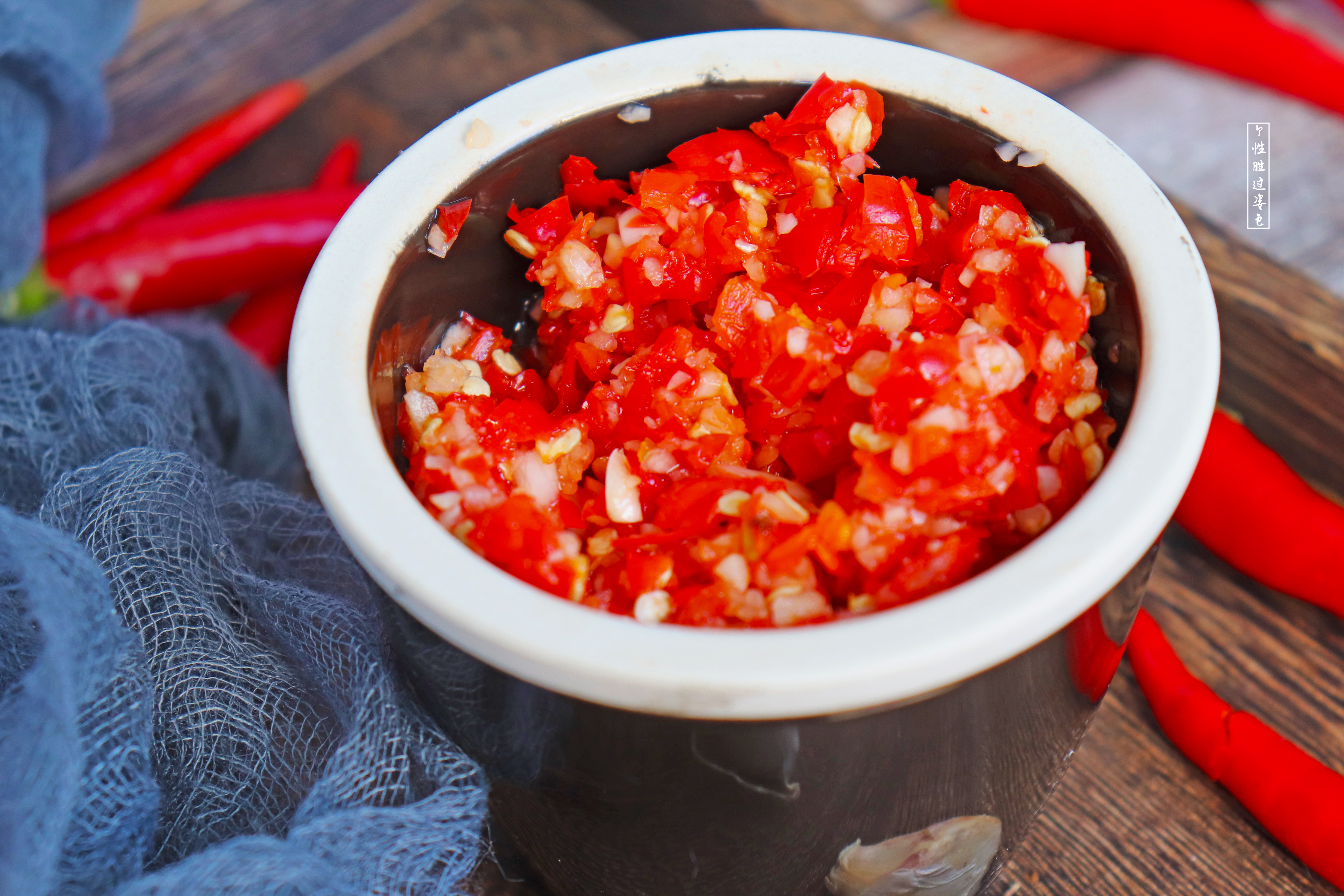 野山葱腌咸菜爽脆口感,50种腌咸菜的方法