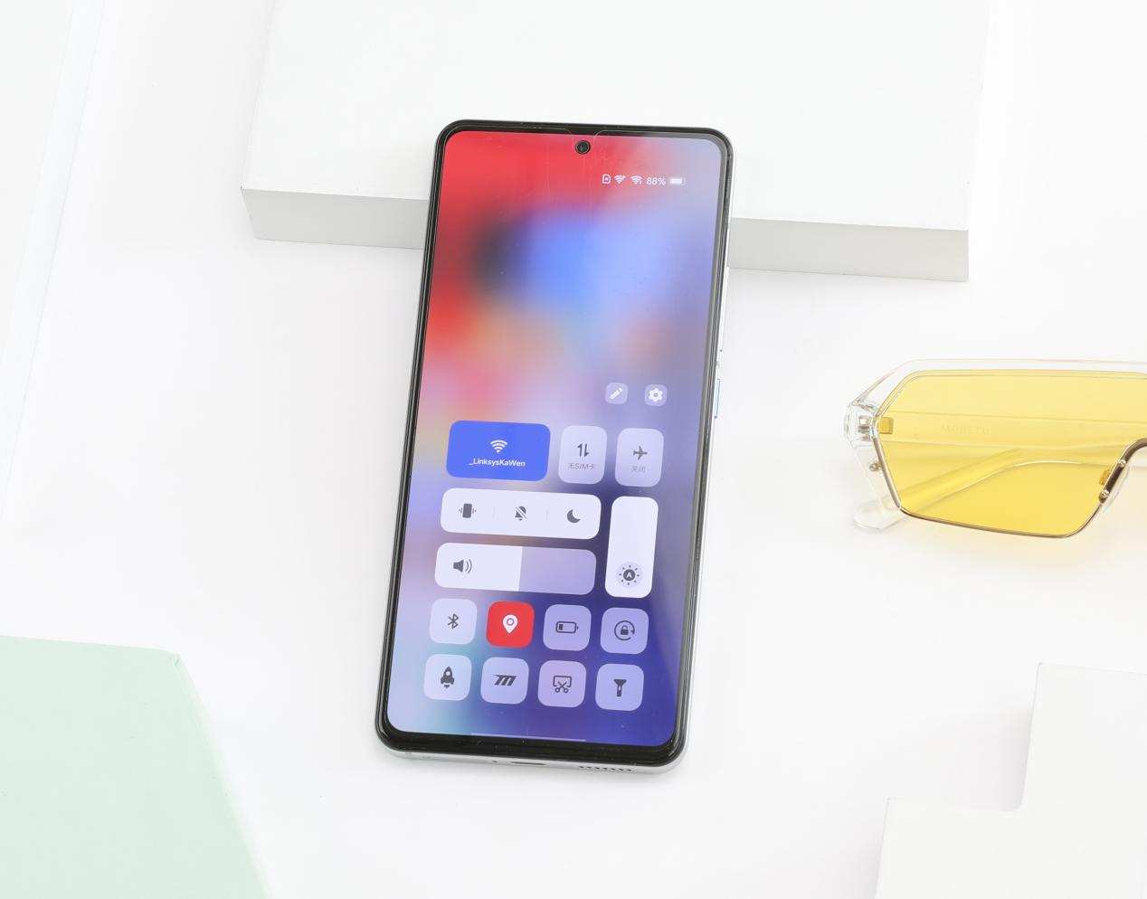 iqoo7传奇版和普通的有什么区别,iqoo7传奇版和普通版的有区别吗