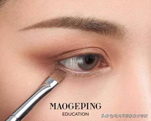 三分钟教你如何画好精致的眼妆,超级简单的眼妆怎么画