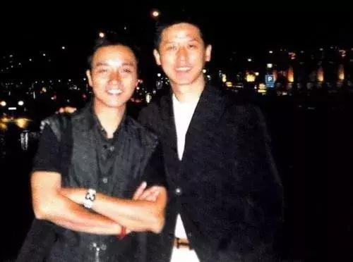 他是张国荣的一生挚爱，至今守着哥哥的骨灰孤独一人