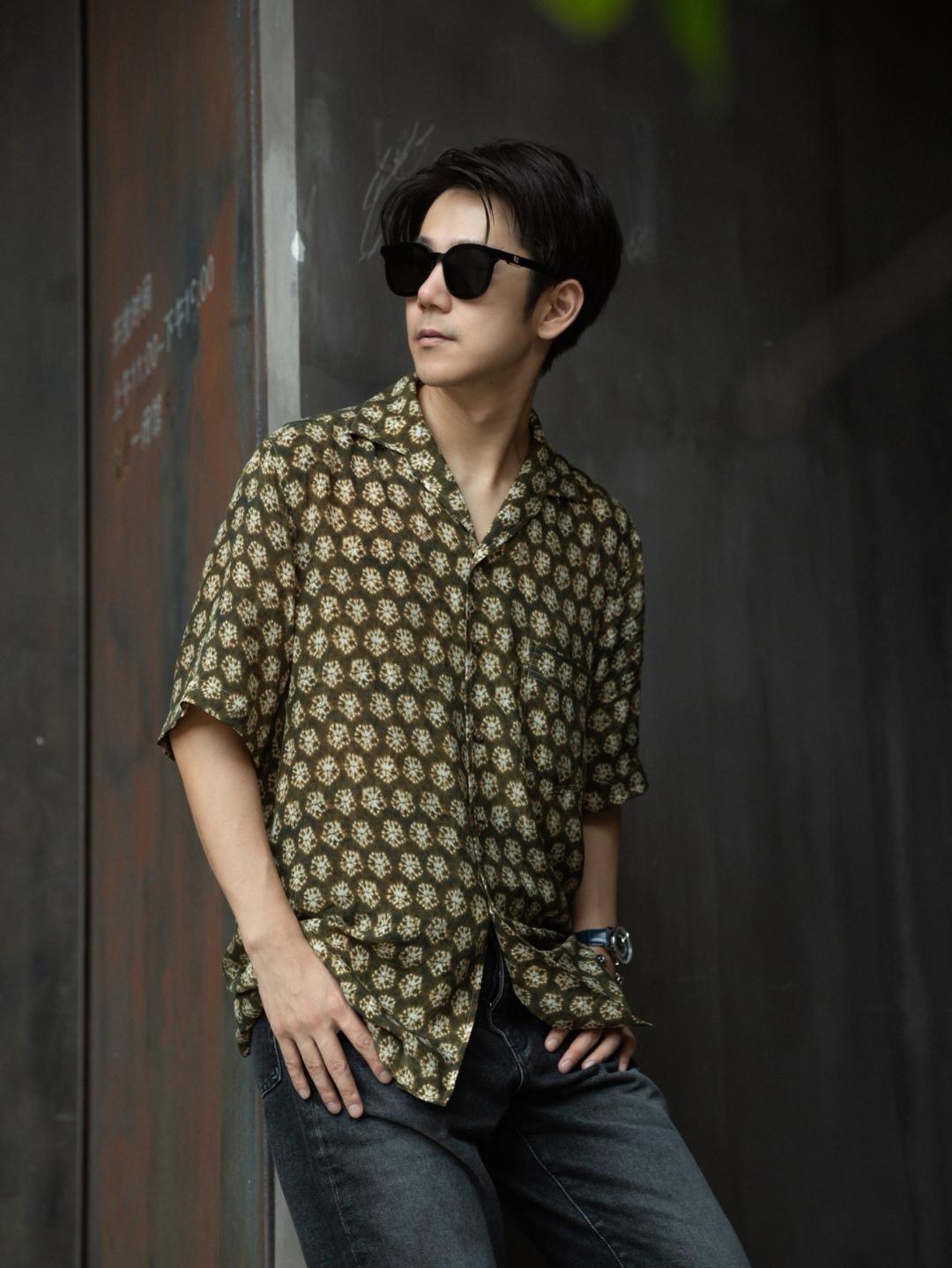 能驾驭“夏威夷”风的都不是普通男人？但可能宽松风才是YYDS