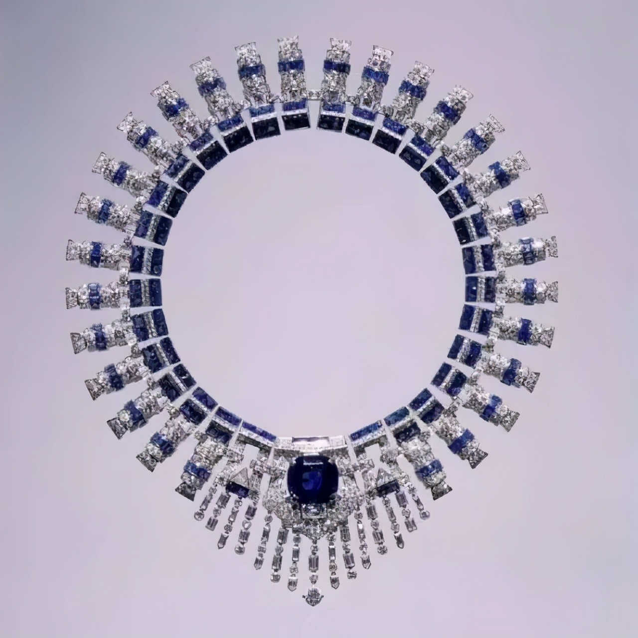 特朗普为三任美女老婆买大钻戒,可比竞选总统“认真”多了