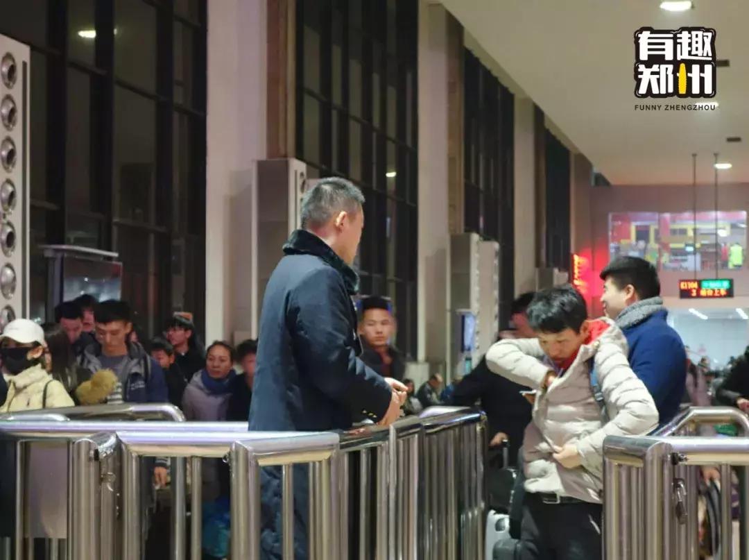 为什么郑州的火车票买不到,郑州车票晚点