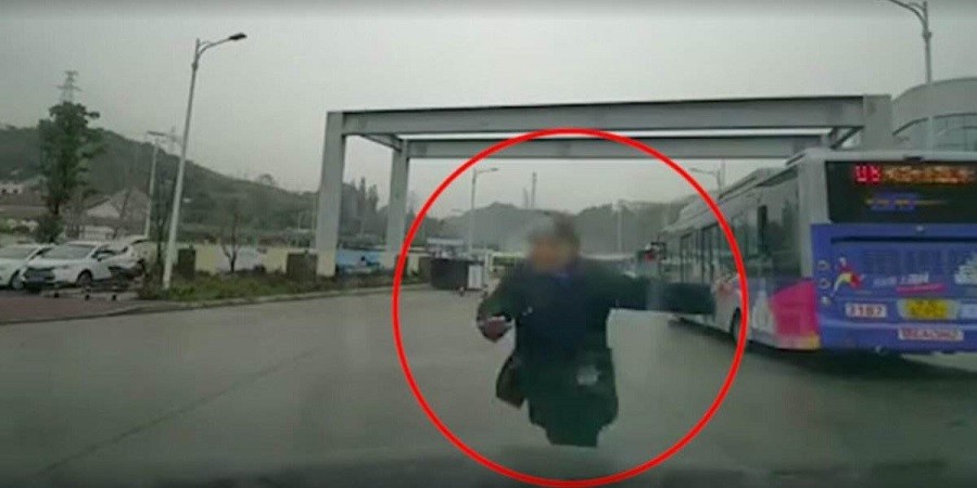 遇到碰瓷*党**讹钱怎么办？这位老司机的做法就真的很有效