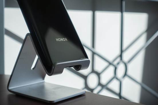 荣耀v20年度旗舰机对比,荣耀v20值得买吗最新