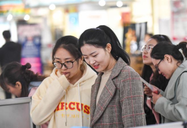 同样是大专文凭有什么区别吗,高等专科和职业技术学院哪个好