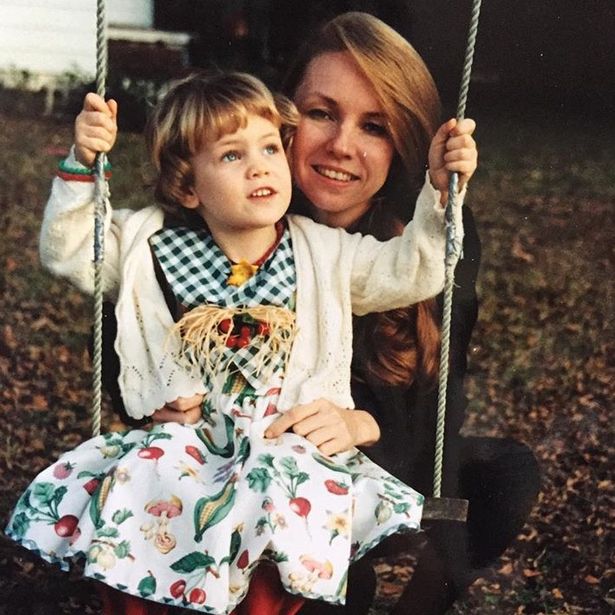 24岁美国女子,美国24岁女子