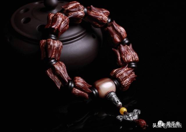 滴血莲花菩提子盘玩10年效果图,最简单菩提盘玩方法