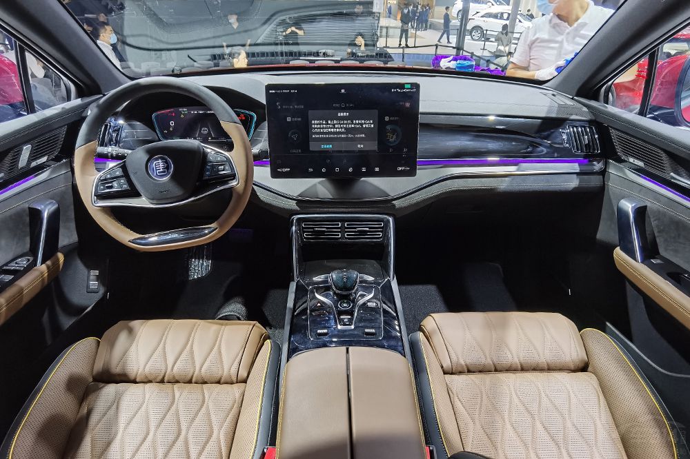 丰田本田混动和比亚迪混动的区别,比亚迪秦混动和本田crv混动哪个好