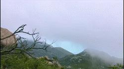 登上山顶鸟瞰全景,汕头濠江山顶看海