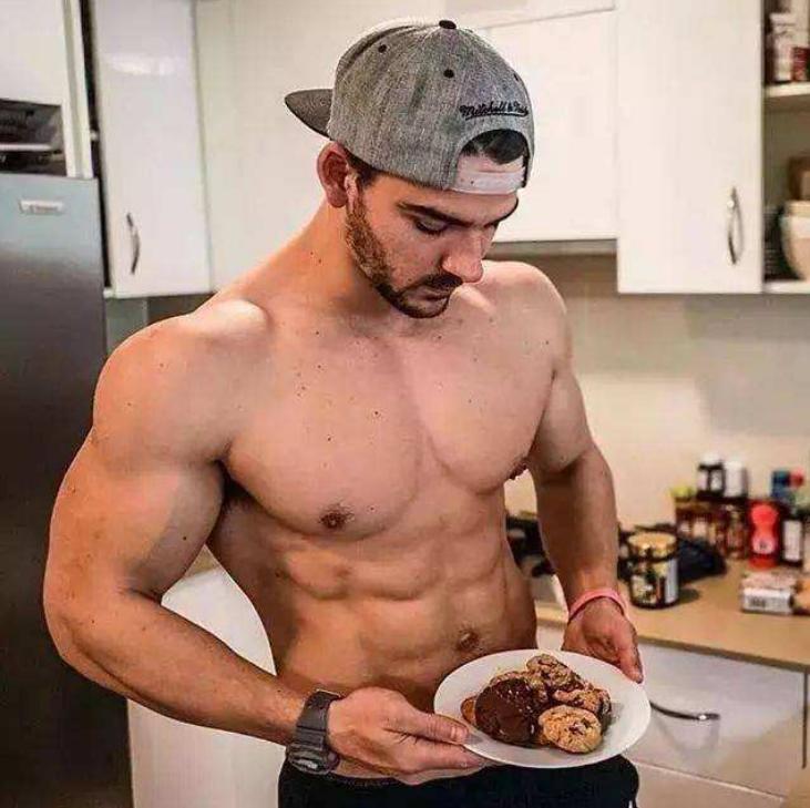 每天一勺乳清蛋白粉有什么好处,正确吃乳清蛋白粉不长胖