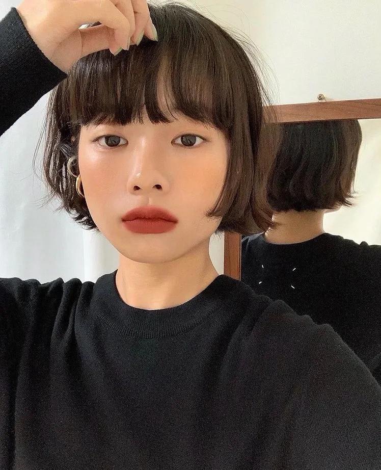 适合拽姐的简单短发霸气发型,拽拽的短发发型