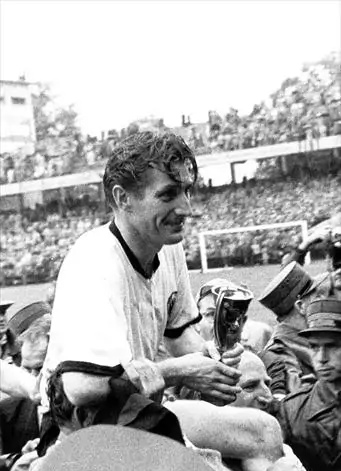 世界足球top10进球,足坛经典十大战役