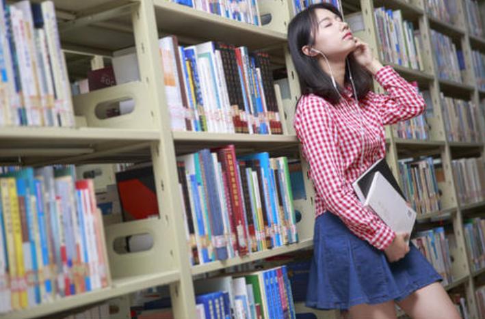 为什么00后消费越来越理智,学生党为什么爱买笔