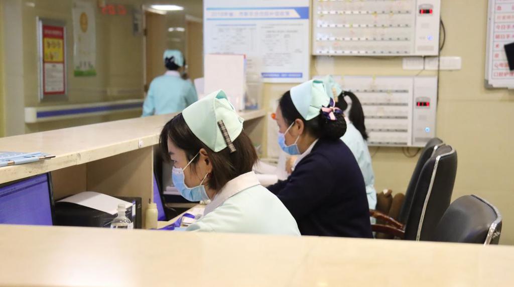 24小时接送医护人员,24小时不停接送医生