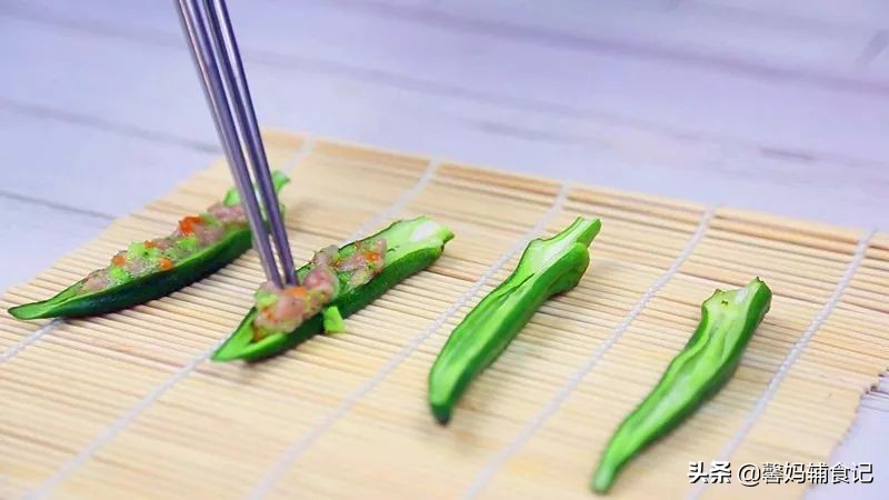宝宝爱吃秋葵滑溜溜的很好吃,秋葵怎么做给宝宝吃才喜欢吃