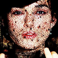 在家也穿这么精致吗,在家也穿西装打领带