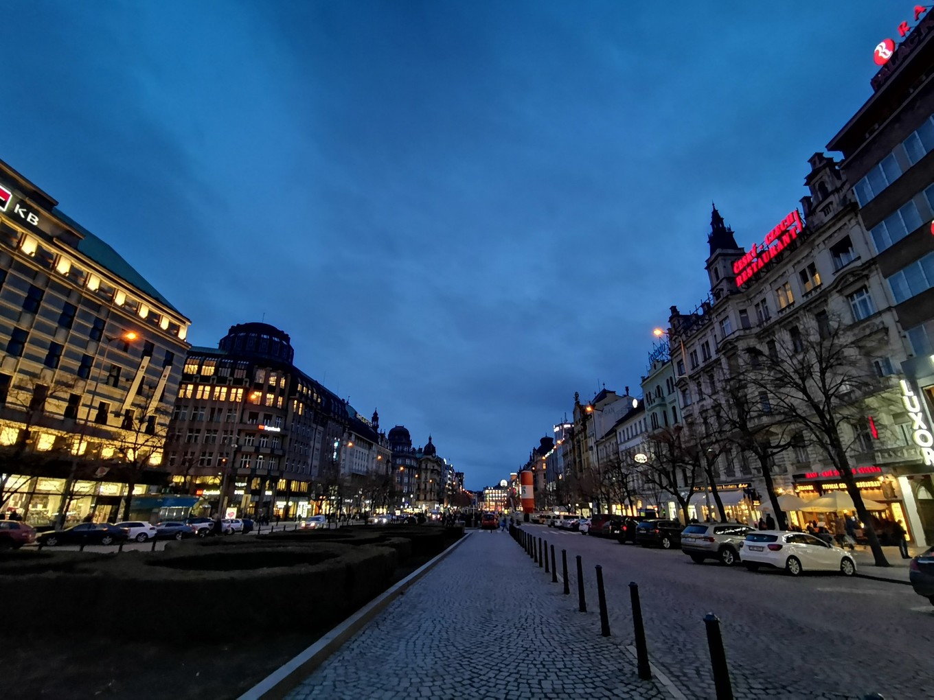 中欧美景美食自驾之旅在CK小镇亲手制作皮具纪念品