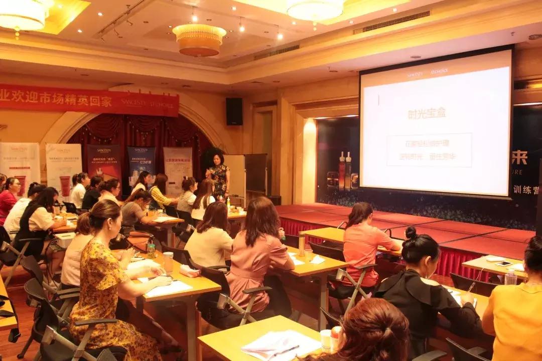 鑱氭ⅵ鍓嶈鑺傜洰,鑱氭ⅵ鍓嶈