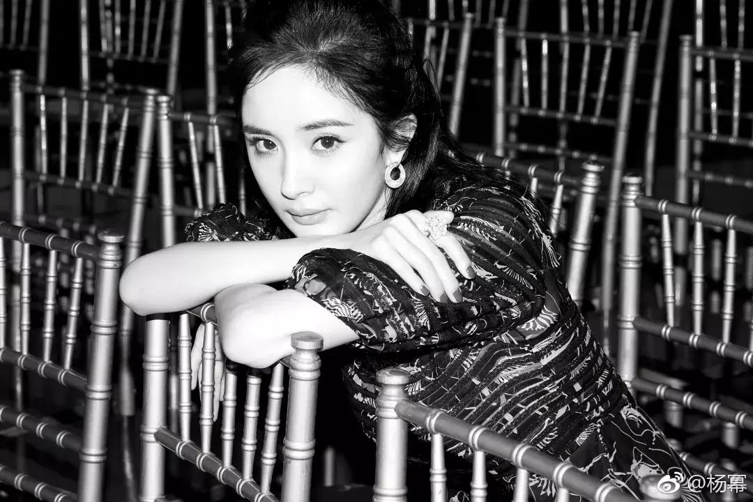 杨幂卸妆前和卸妆后的样子,杨幂我宁愿节目中卸妆一万遍