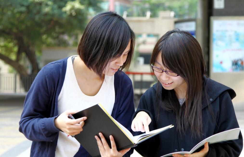 明星扎堆的伯克利是不是野鸡大学,明星扎堆的伯克利是美国大专吗