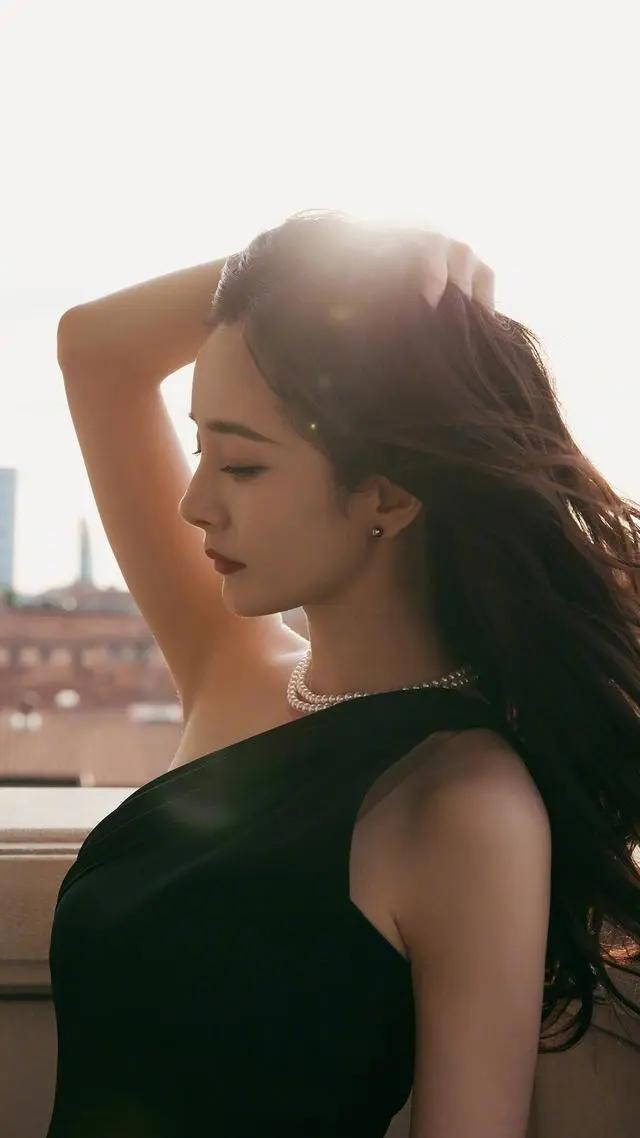 明星都用什么头像赵丽颖,明星照片关晓彤迪丽热巴