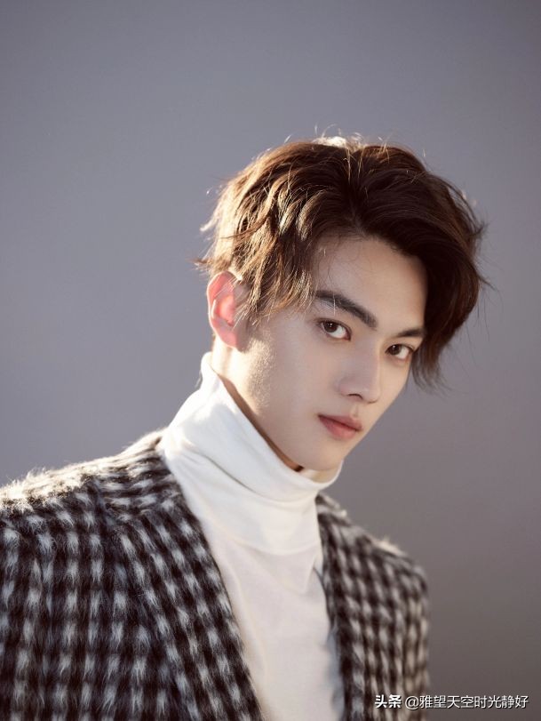 许凯是公认95后颜值超高,许凯那些年的神仙颜值