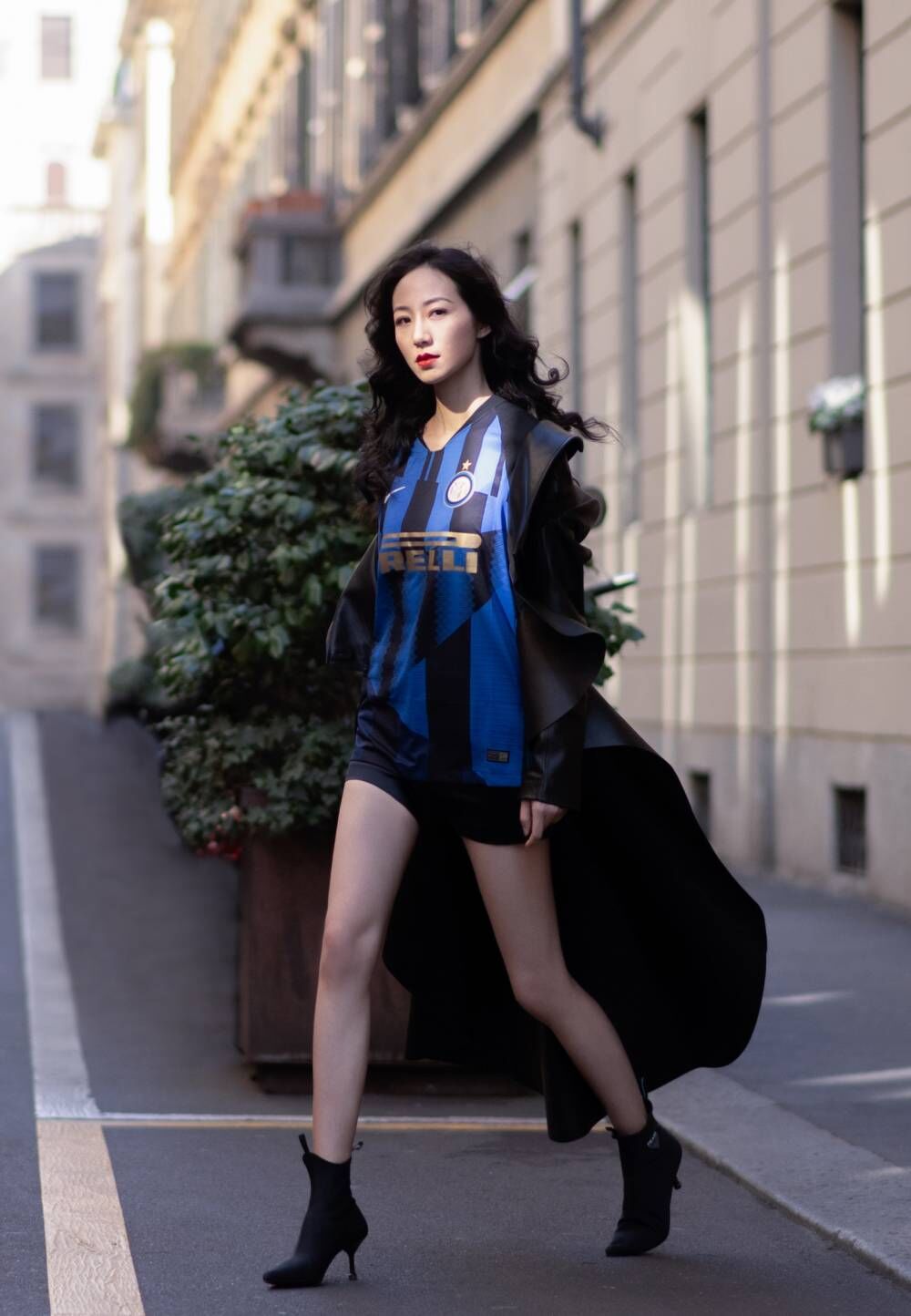 韩雪超美国米球衣写真出炉！还有这些女神酷爱穿球衣出境！