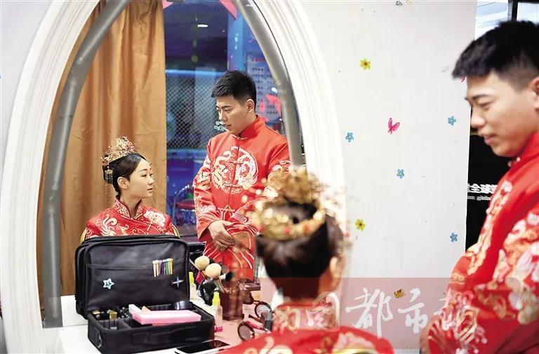 疫情期间三亚女护士照片,河南疫情女护士