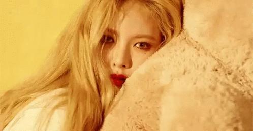 金泫雅同款粉色包,南韩小野马金泫雅troublemaker