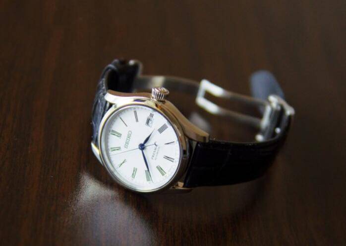 上班族选运动手表品牌,职场运动手表推荐