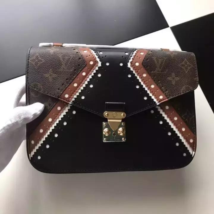 300元假包一眼假吗,三百块仿包