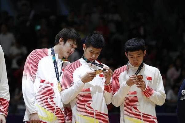 方硕大器晚成,北京首钢当家球星方硕