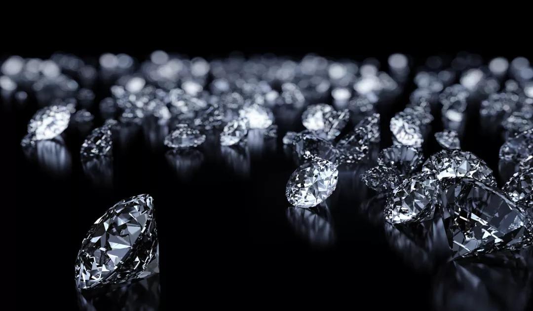 钻石是骗局为何还卖那么贵,结婚花一万多买钻戒有必要吗